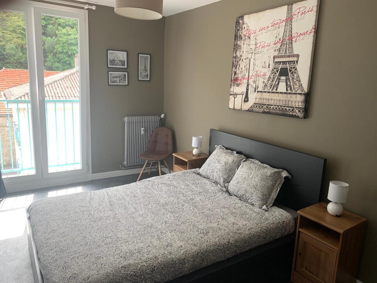 Appartement Tout Confort Dans Une Residence Calme Givet Kültér fotó